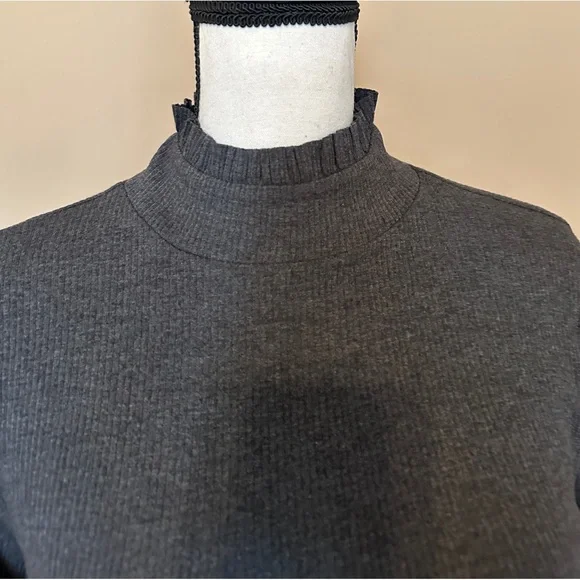 Vintage rib ruffle mockneck T shirt - Picture 3 of 10